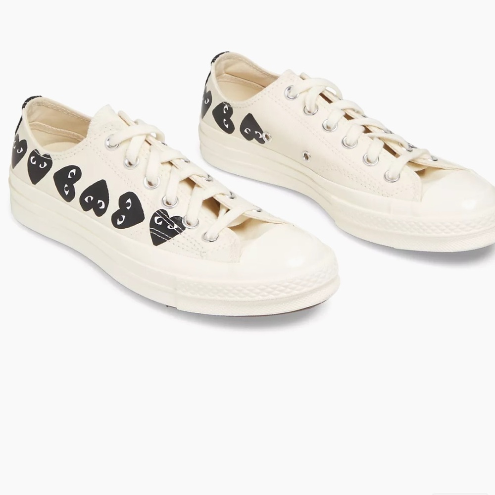 NWT Comme des Garcons Play converse sneakers